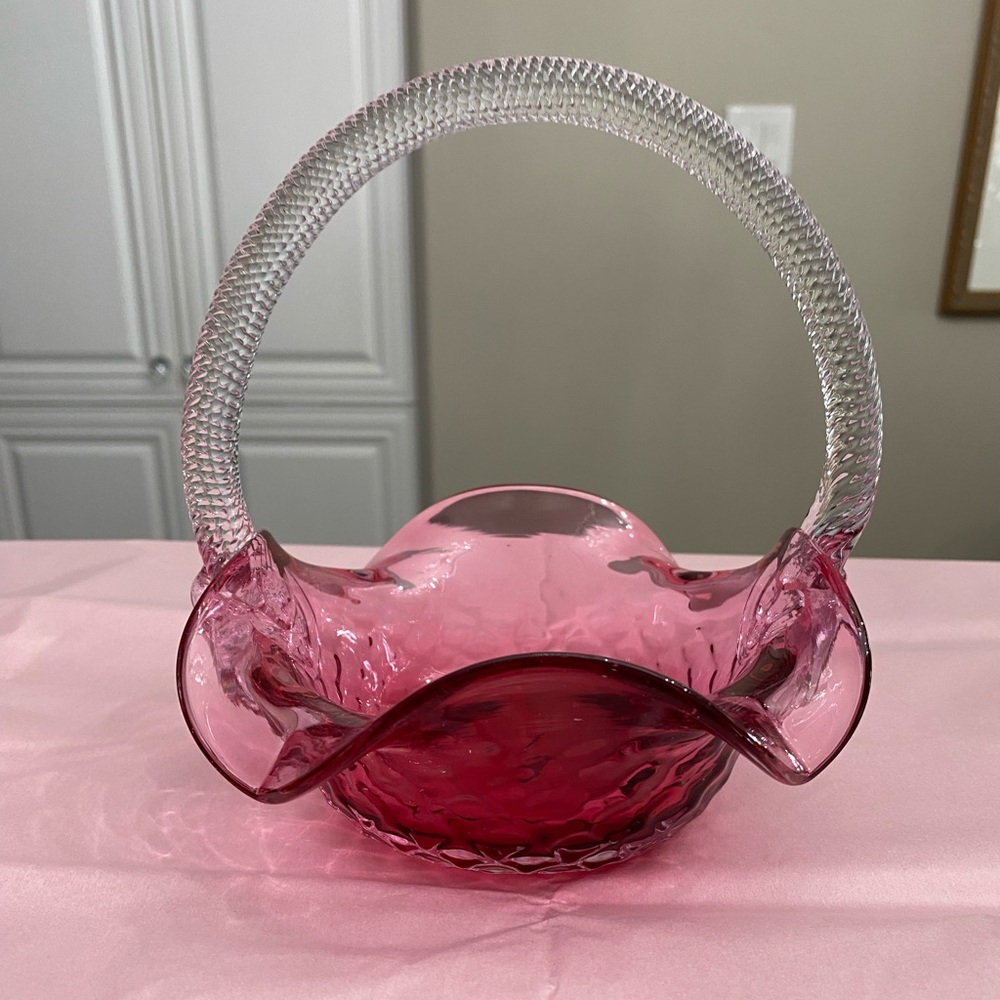 EUC ROSSI HAND BLOWN CRANBERRY GLASS BASKET QUILTED BOTTOM CLEAR BRAIDED HANDLE